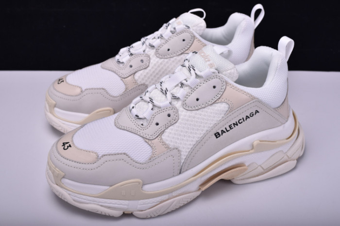 bl 17fw triple s“cream” 490671-w06f1-9000